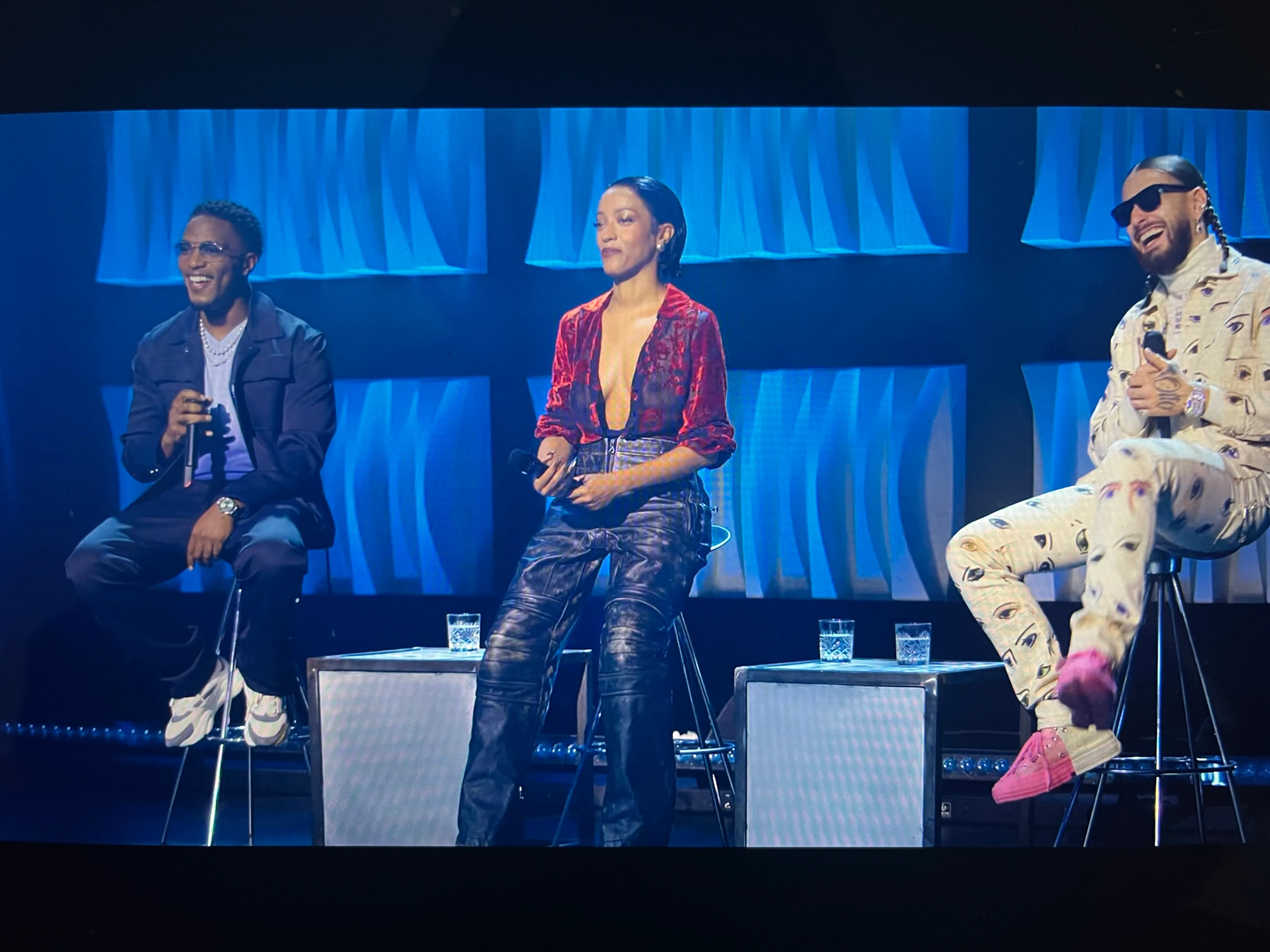 Shay choque les internautes sur Netflix avec sa tenue transparente