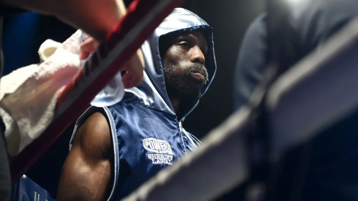 Un boxeur de 29 ans décède lors de son premier match pro