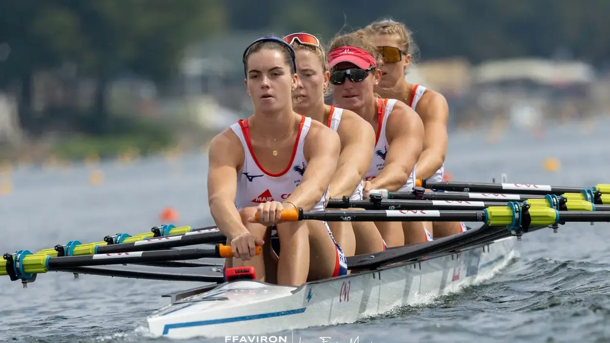 Actualités - [ SPORT ] La jeune rameuse du Cercle de l’Aviron de ...