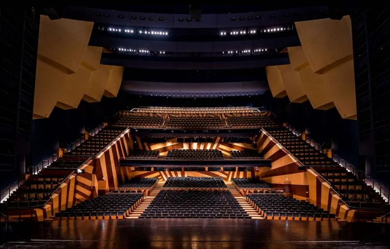 VERDI La traviata  Dijon  Forum Opéra