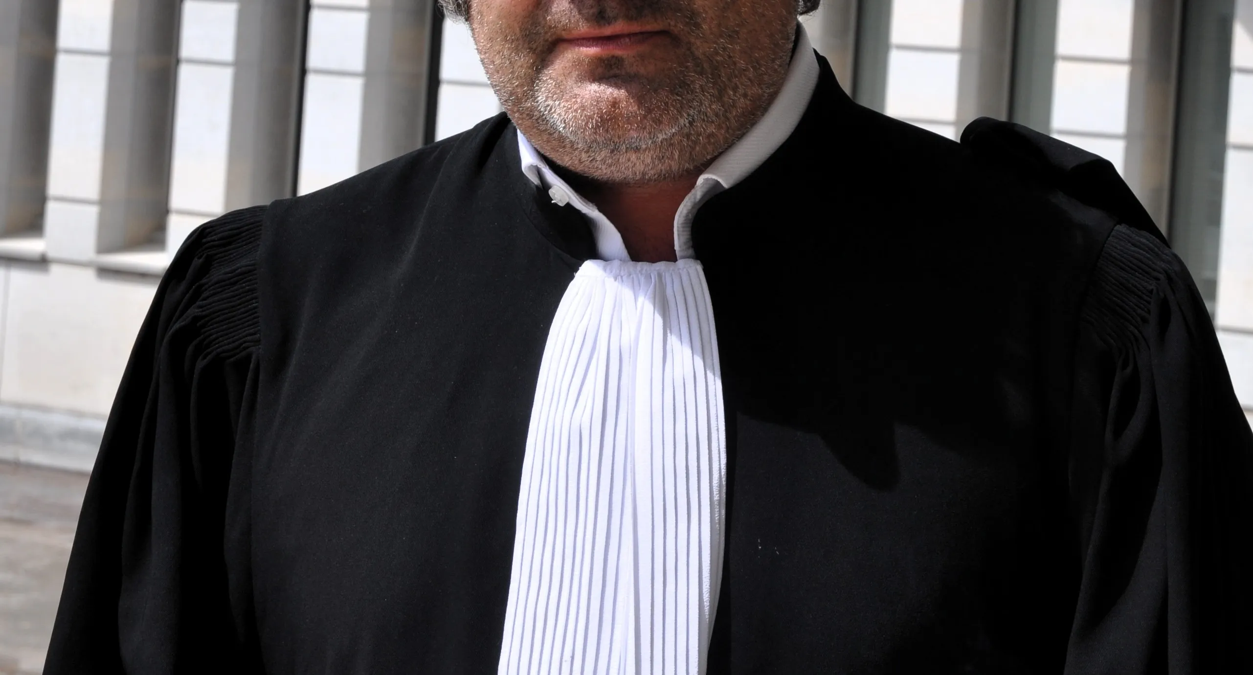 evasion-un-avocat-l-coute-des-citoyens-au-plessis-belleville