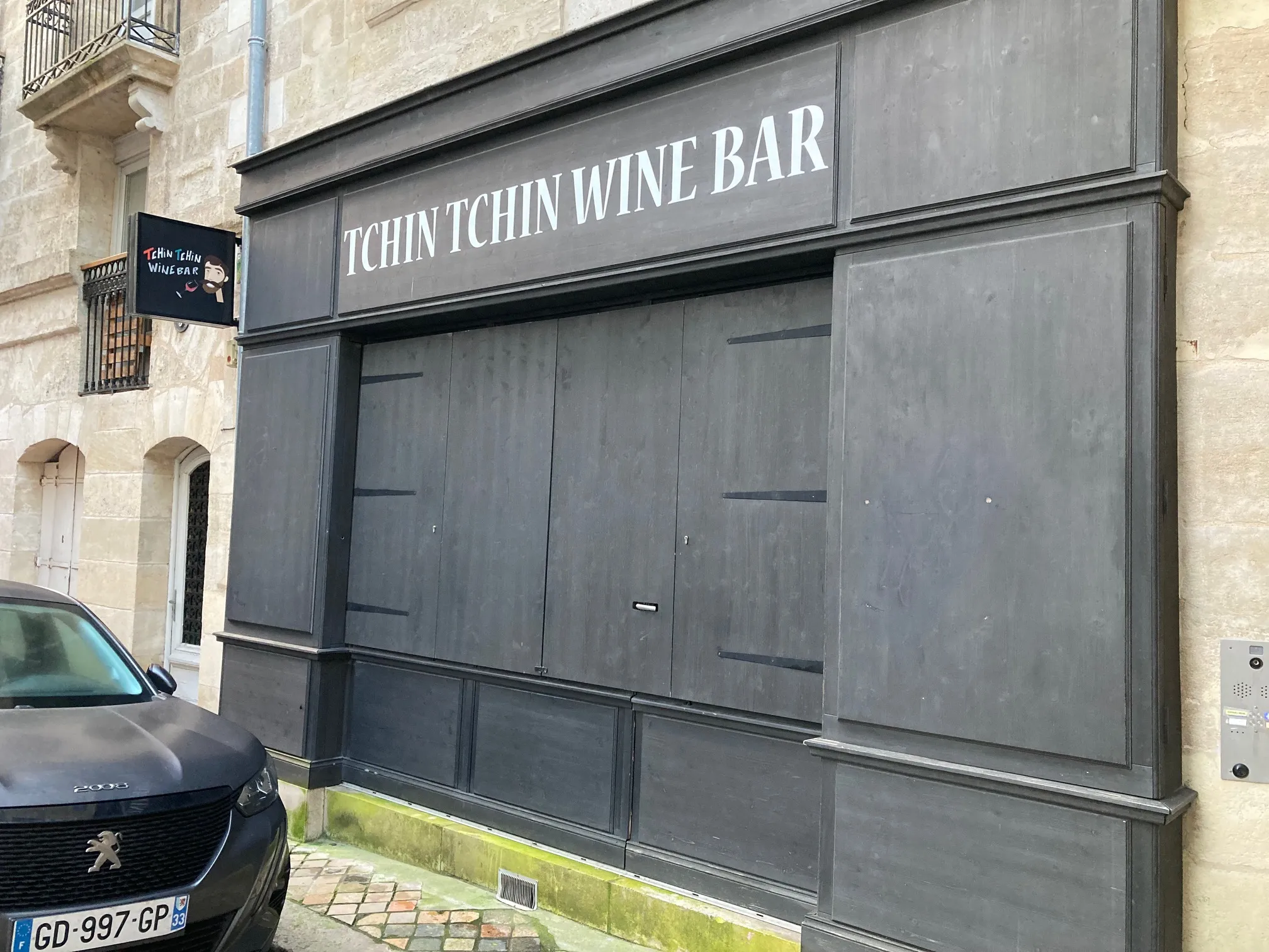Cas de botulisme à Bordeaux le gérant du Tchin Tchin Wine Bar mis en examen