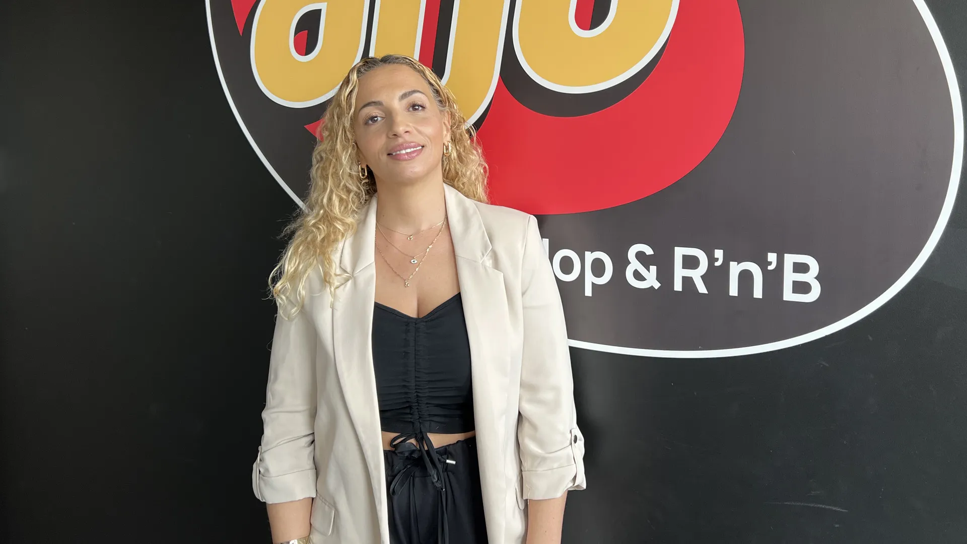 “Le R’n’B n’a jamais été mort” : Kayna Samet parle musique avec DJ Myst