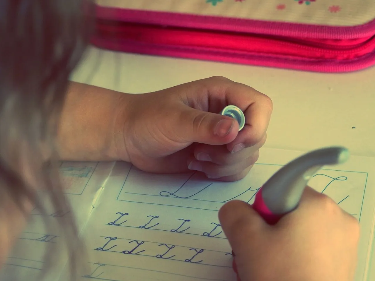 Minute conso : un cahier de vacances pour l'été, une bonne idée ? 