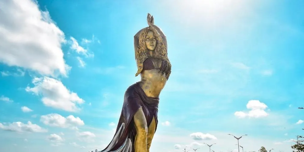 Shakira à l'honneur : Une majestueuse statue à son effigie dévoilée à