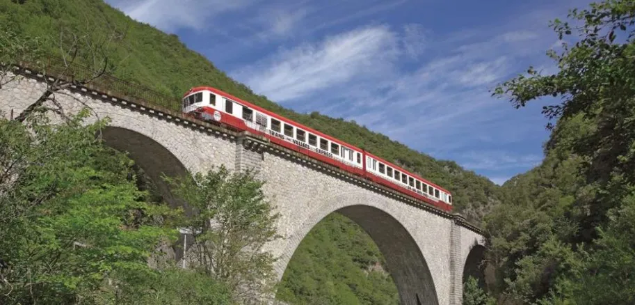 Aude, PyrénéesOrientales le train rouge passe au biocarburant