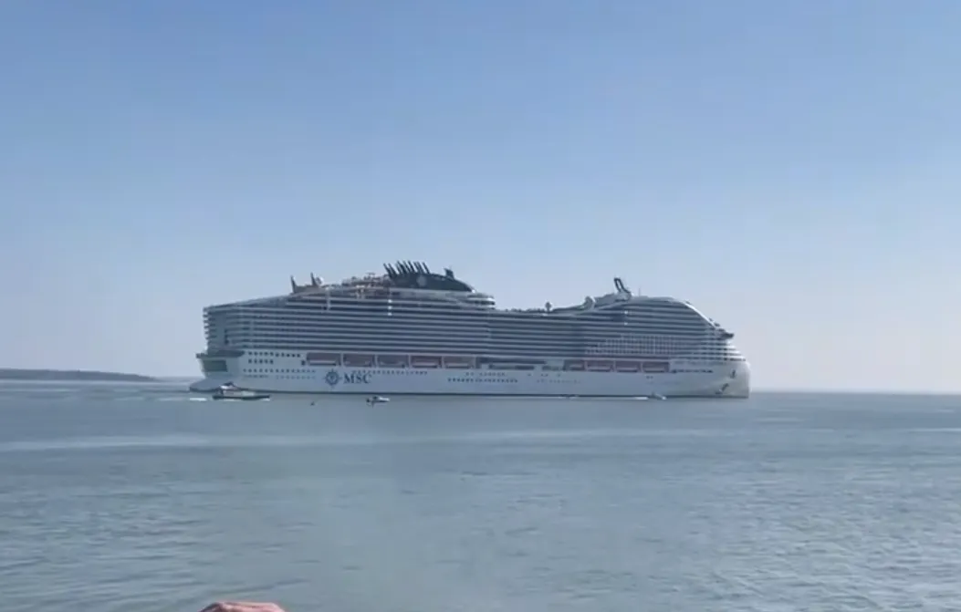 Saint-Nazaire: MSC World America Sets Sail