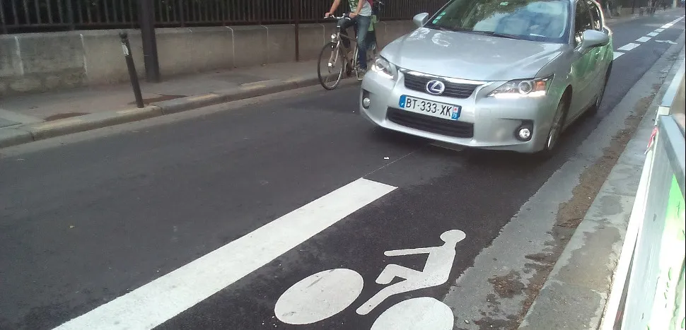 Contraints dans un cercle vicieux, les automobilistes parisiens confrontés aux nouvelles restrictions de circulation
