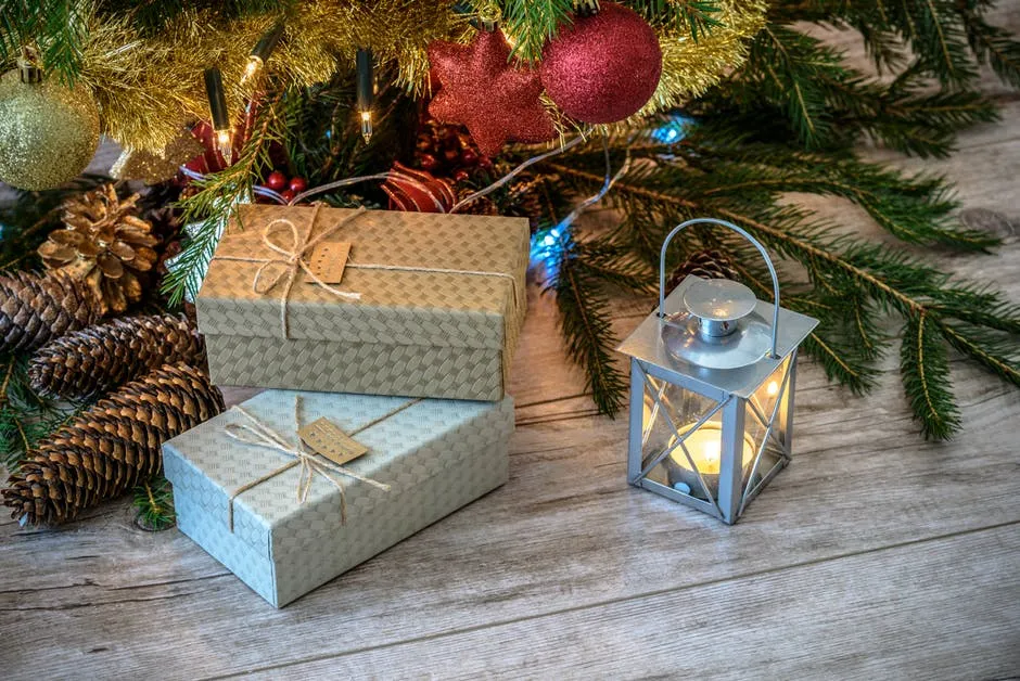 Secret Santa Pourrait Atténuer Le Stress Des Vacances Joyeux Noël Et Bonne  Année Concept De Cadeau