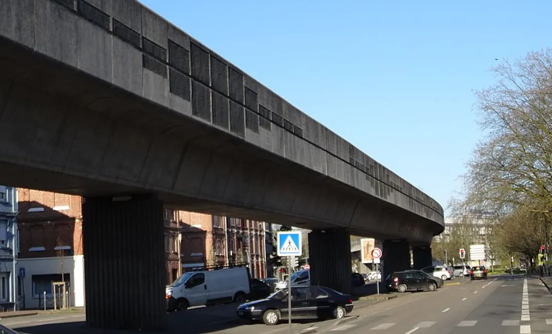 METROPOLYS