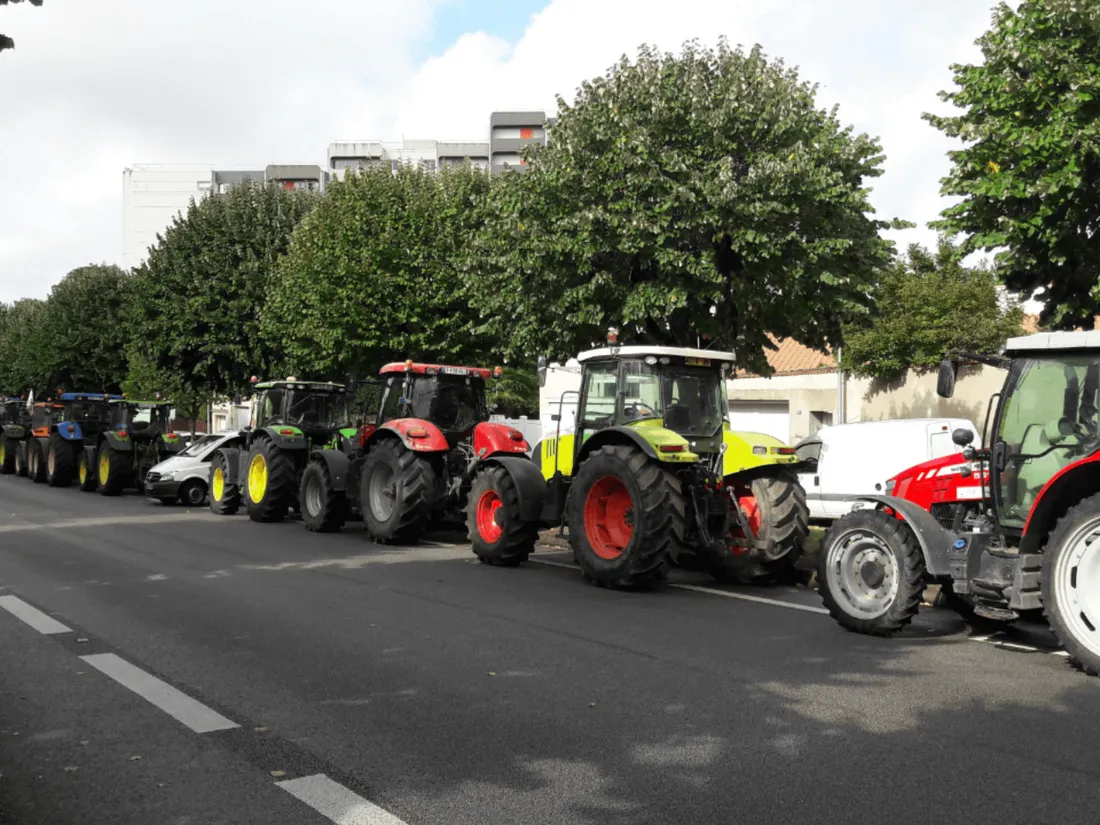 Convoi opposants bassines