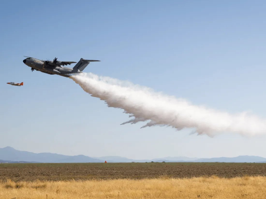 Airbus a testé un A400M comme bombardier d'eau