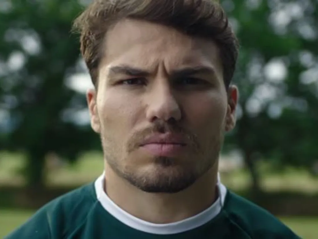 Antoine Dupont rejoue la mythique publicité de Volvic
