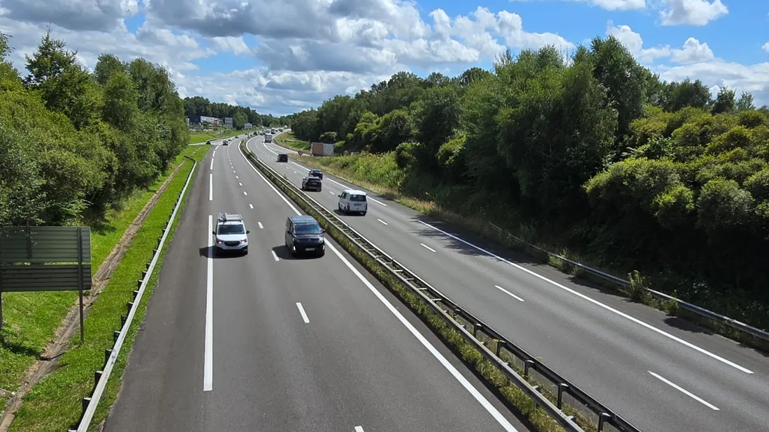 L'autoroute A20 au nord de Limoges