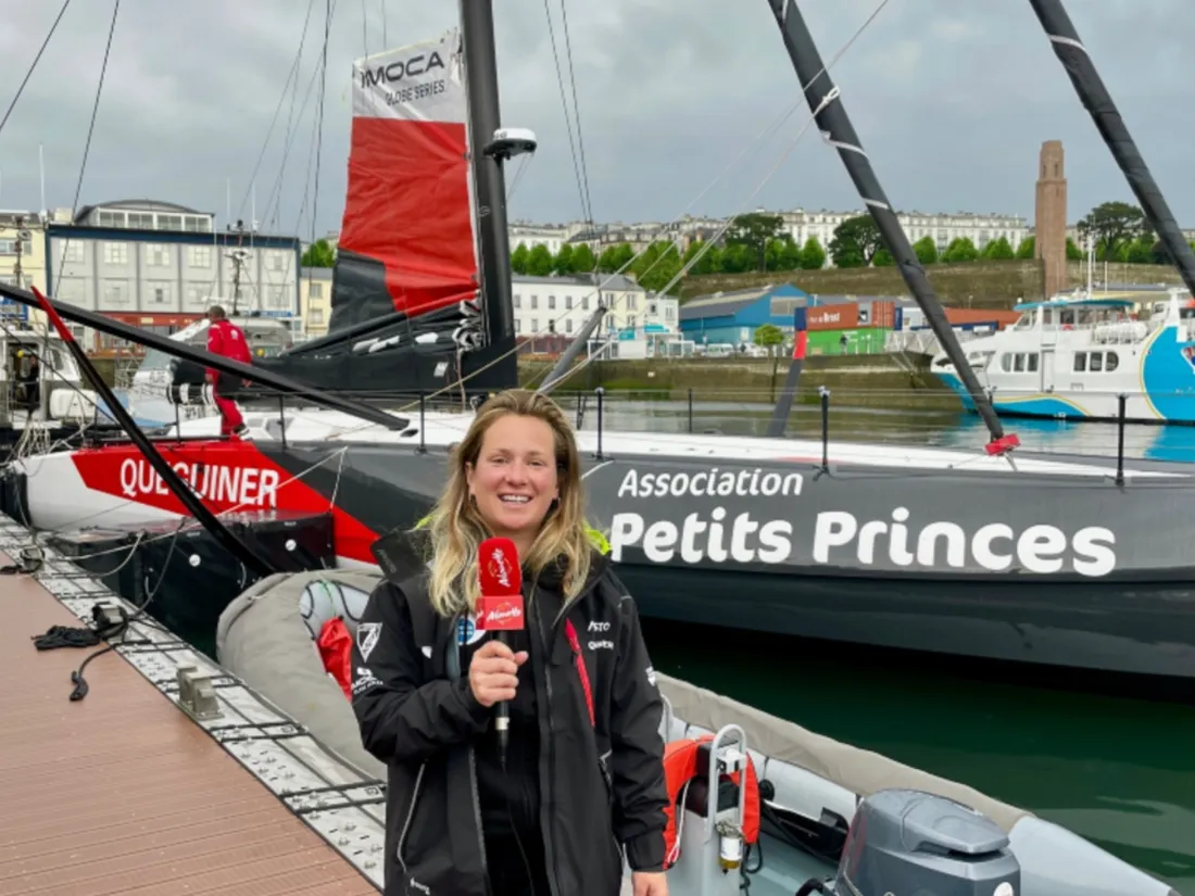 la Finistérienne de 29 ans, Elodie Bonafous? a baptisé son nouveau bateau dans le port de Brest. 