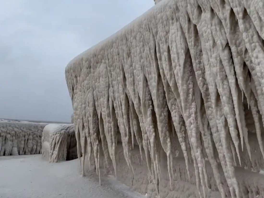 Le froid a figé une grande partie du pays