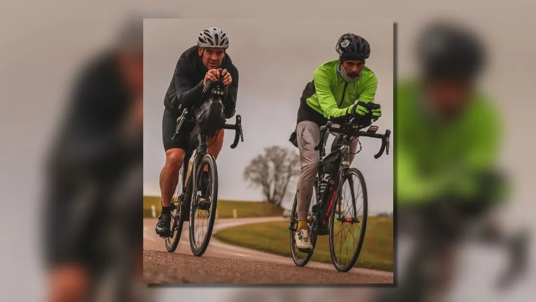 Ils tracent les anneaux olympiques à l’aide de leurs vélos