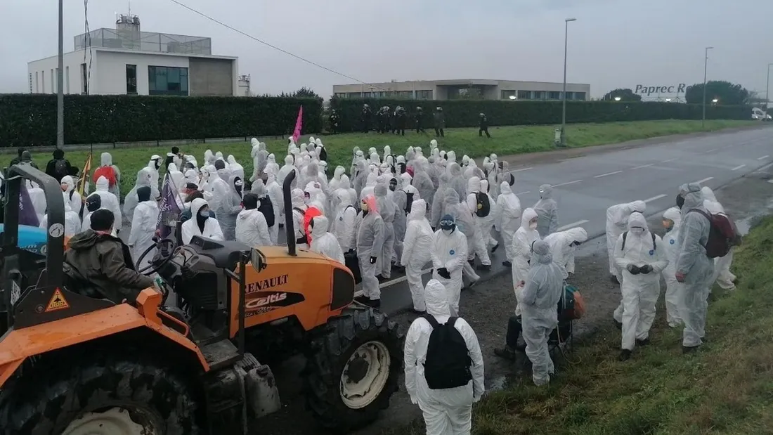Près de Nantes : 12 interpellations après une manifestation contre un site Lafarge