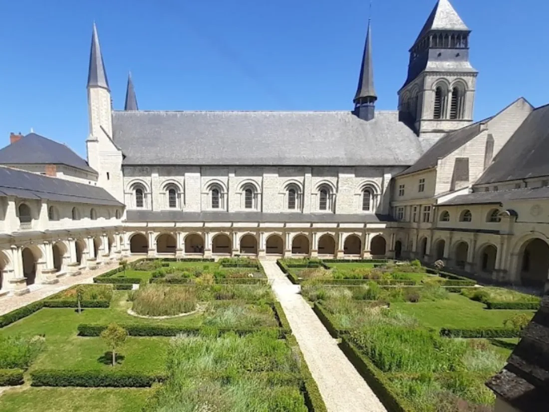L'Abbaye royale à Fontevraud-l'Abbaye dans le Maine-et-Loire