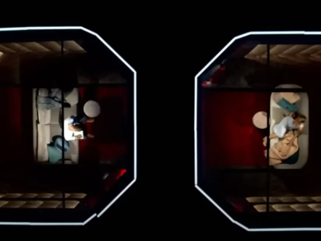 Capsules love is blind
