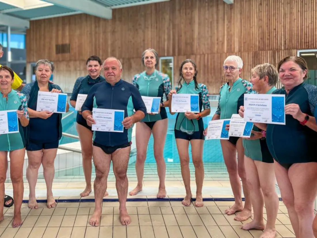 Les 10 participants au stage d'aquaphobie à Bressuire