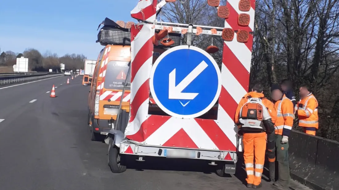 Dispositif de signalement du chantier sur l'A20