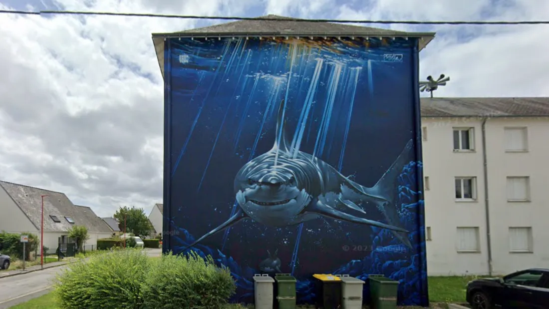 Le mégalodon de Savigné-sur-Lathan a été réalisé en juin 2023