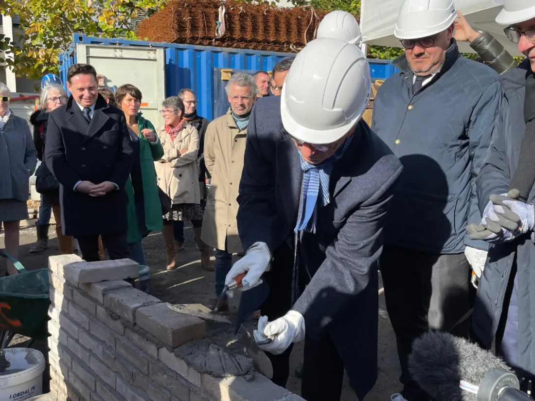 La première pierre de l'extension de Polytech a été posée hier en présence des élus locaux