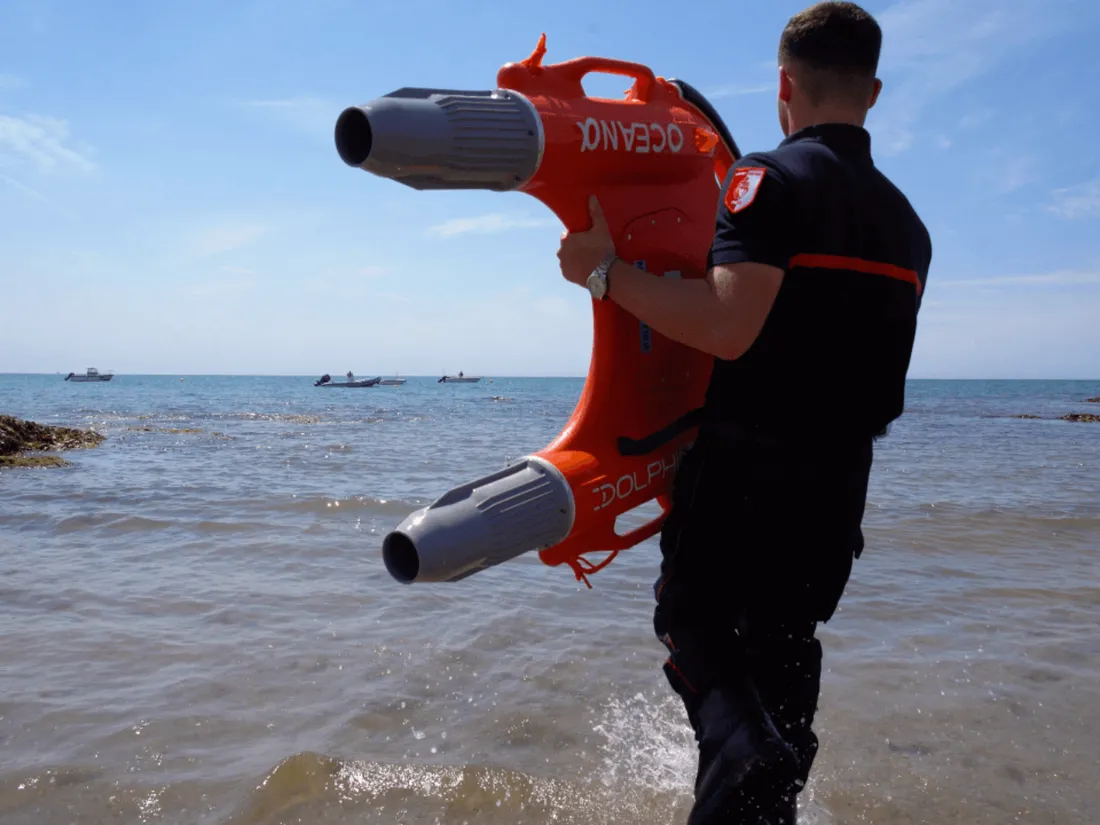 Vendée : les pompiers testent une "bouée drone" pour le sauvetage aquatique