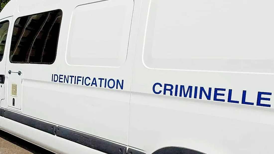 Fourgon de l'identification criminelle