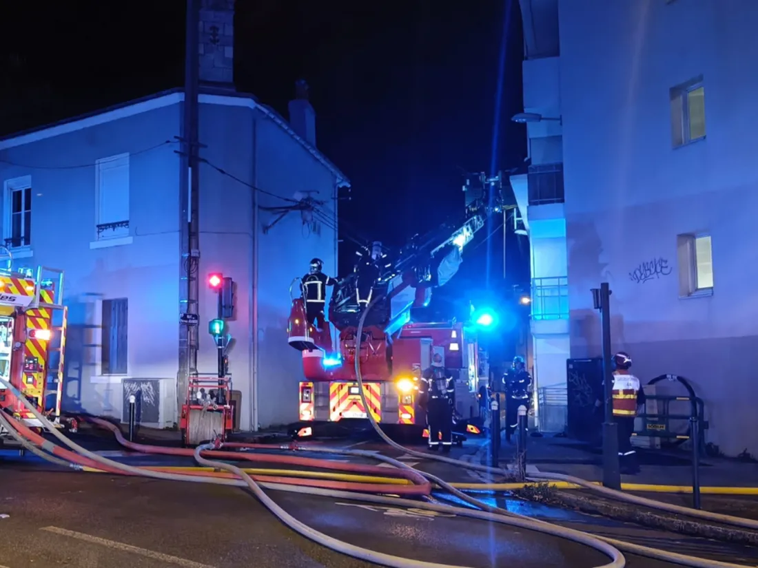 Les sapeurs-pompiers ont été appelés en fin de soirée dans le nord de la ville.
