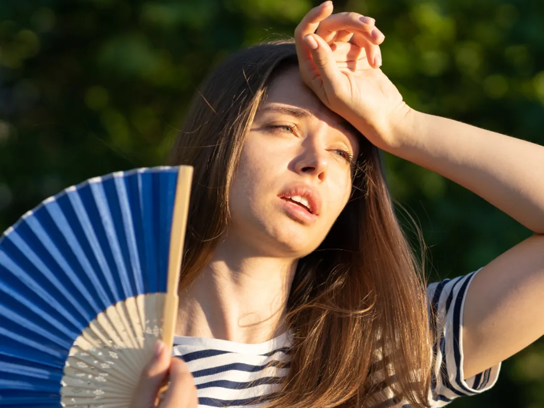 Les dangers cachés à la plage : Alerte à l’insolation !