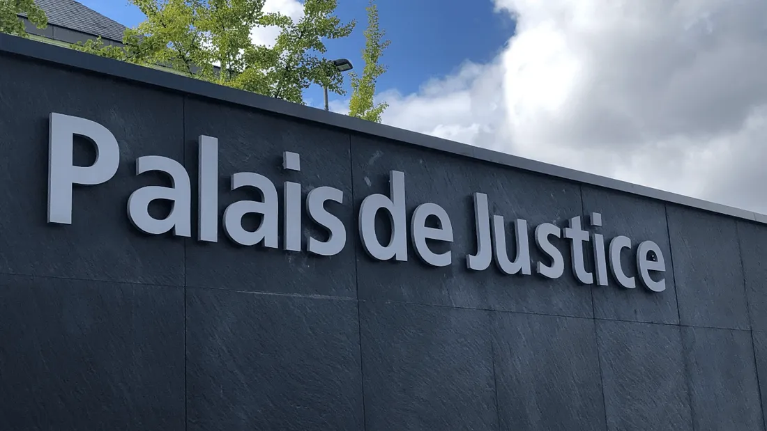 Pour garder sa vue mer, elle en va en justice contre le projet de son frère