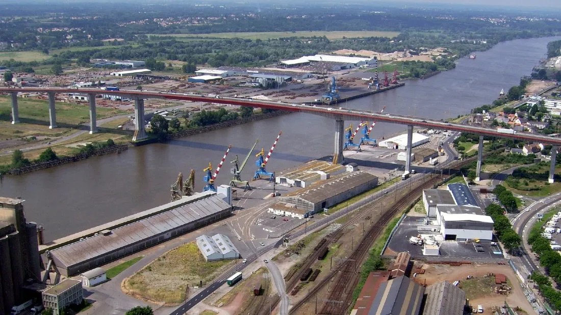 Pont de Cheviré - Wikimedia