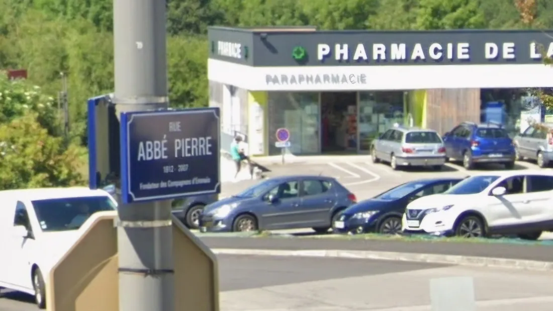 Rue Abbé Pierre à Limoges