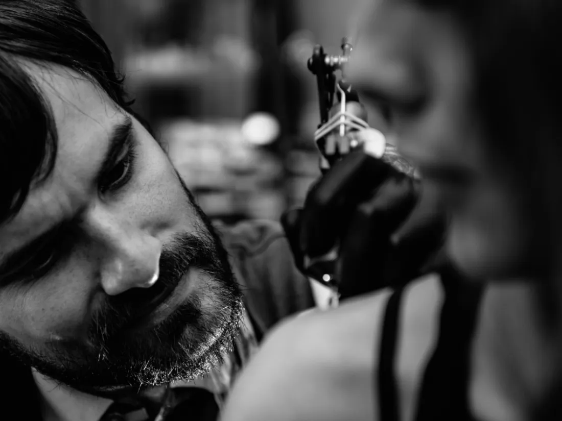 Un an de transport gratuit… en échange d’un tatouage