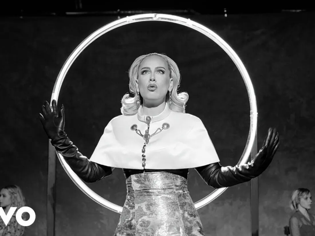 Adele dévoile le clip de "Oh my god"