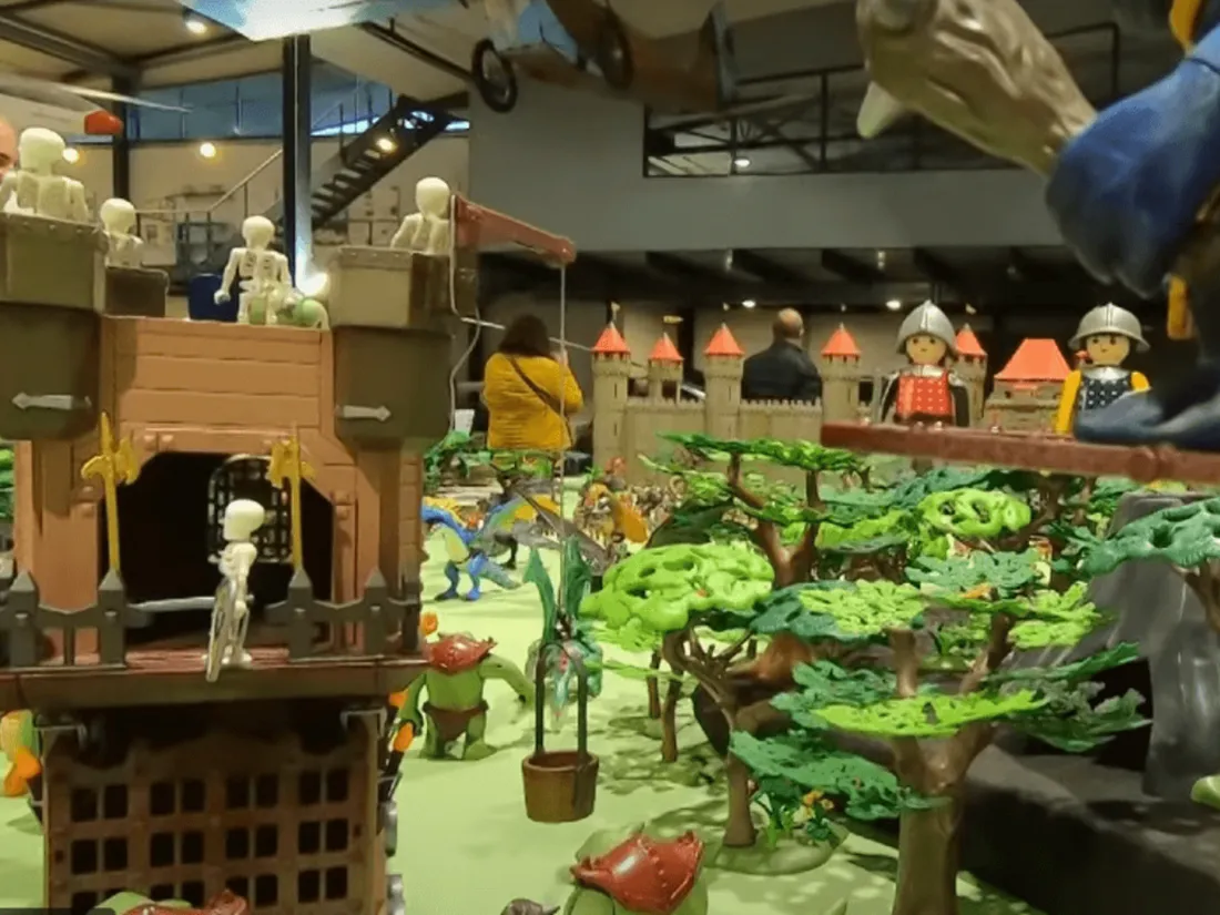 Exposition géante de playmobiles