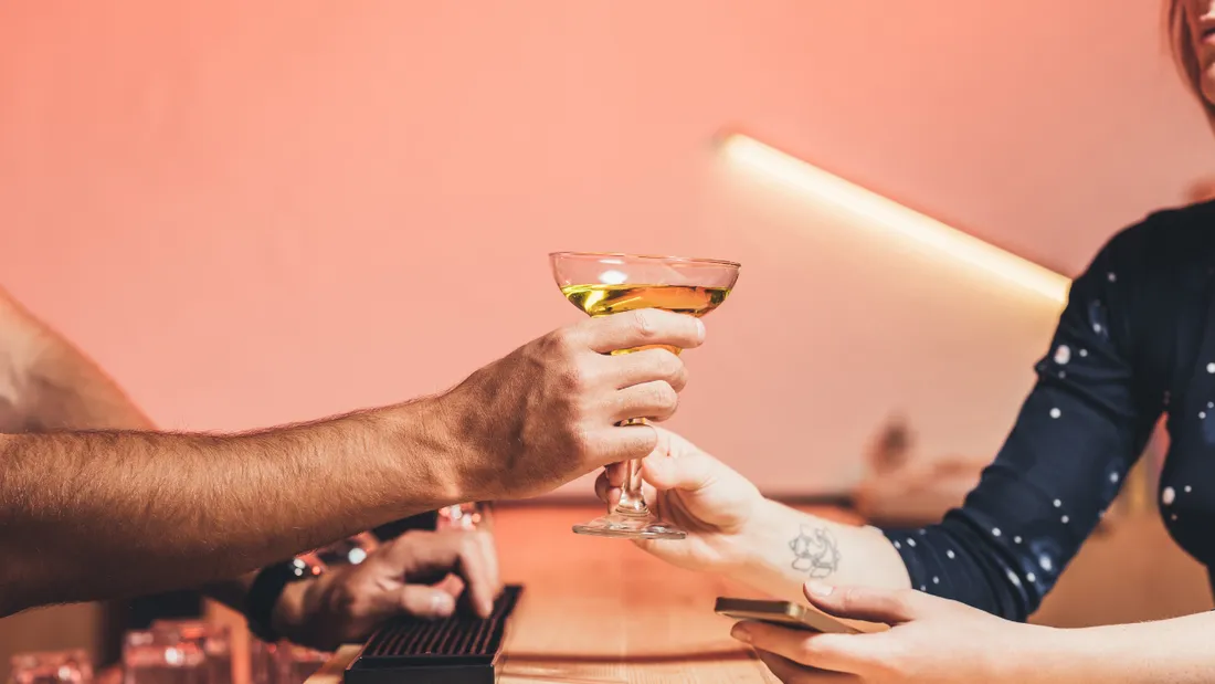 L'alcool entraîne des dommages plus graves et plus rapides chez les femmes.