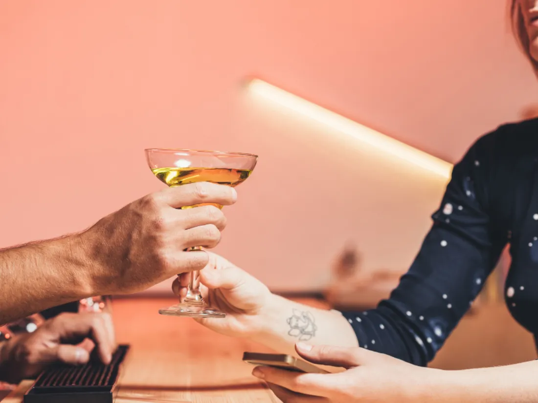 L'alcool entraîne des dommages plus graves et plus rapides chez les femmes.