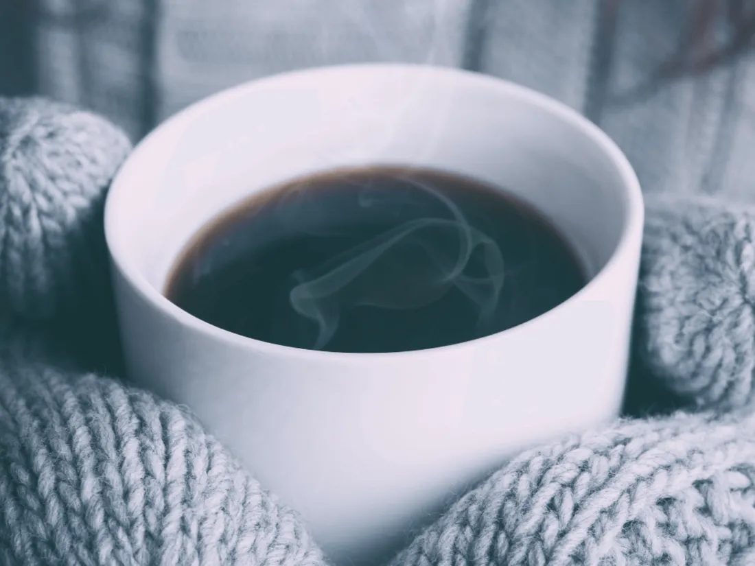 Fortes chaleurs : faut-il vraiment boire chaud ?