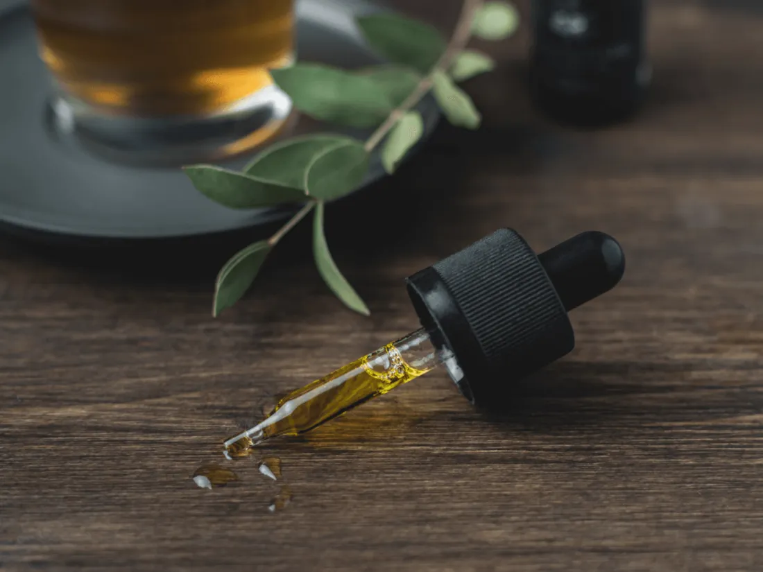 CBD: le gouvernement interdit la vente de fleurs ou de feuilles brutes
