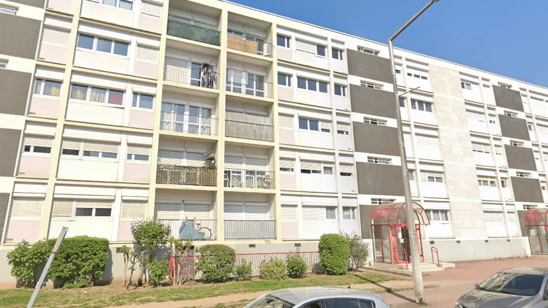 Avenue Pierre Abelin à Châtellerault
