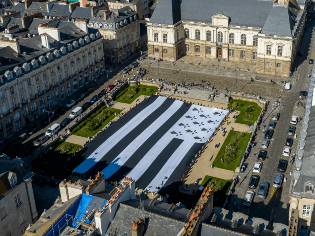Quelle est la signification du drapeau breton ? 