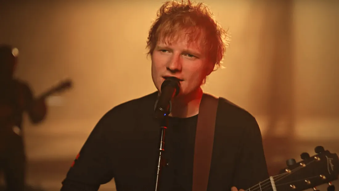 Ed Sheeran dévoile un extrait de son nouveau titre "Overpass Graffiti"