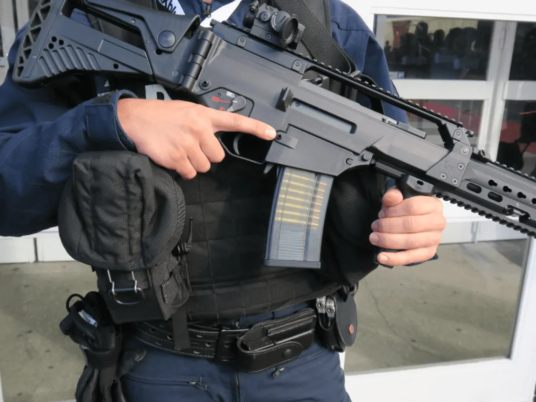 Le policier ayant tué deux hommes sur le Pont-Neuf à Paris mis en examen pour "homicide volontaire"