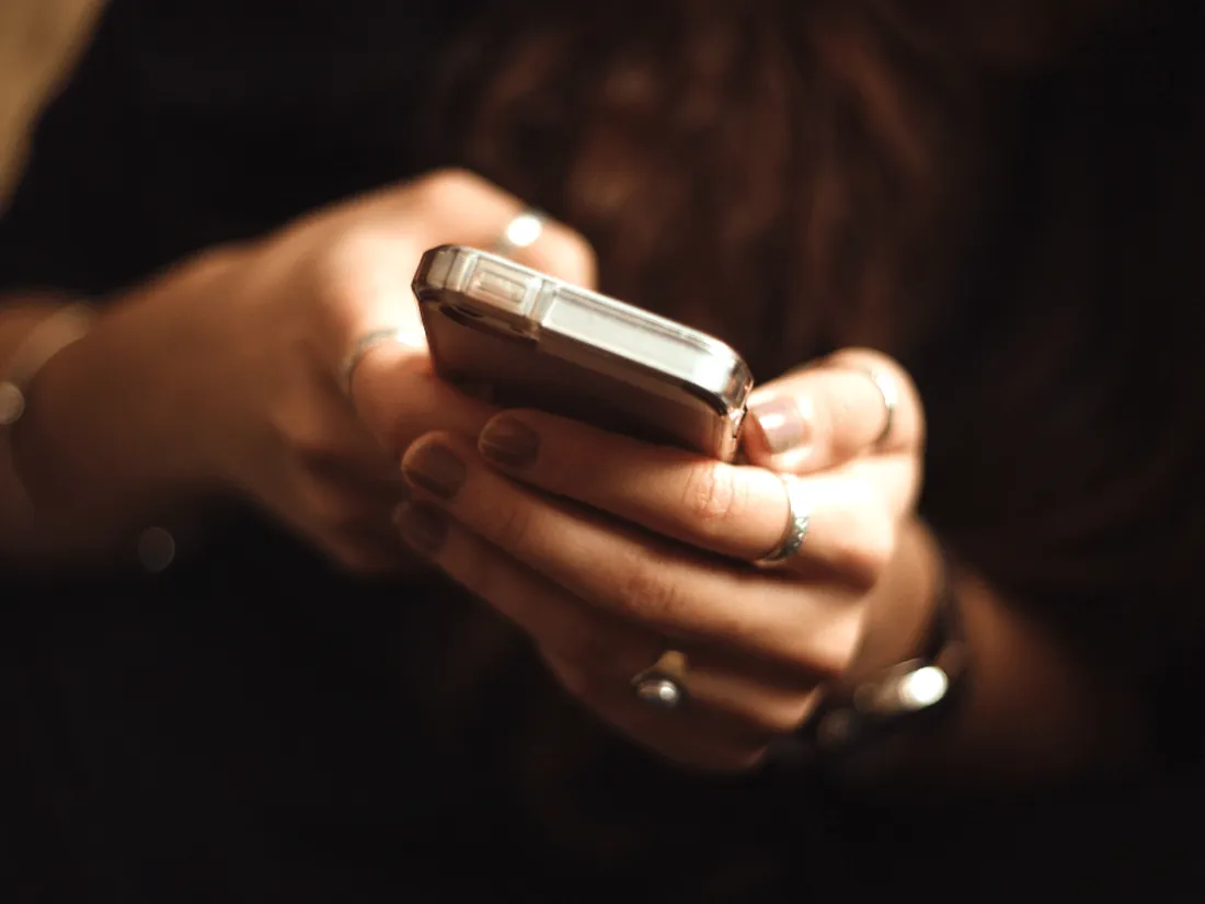 Le cyber-escroc lui a notamment demandé de se dénuder