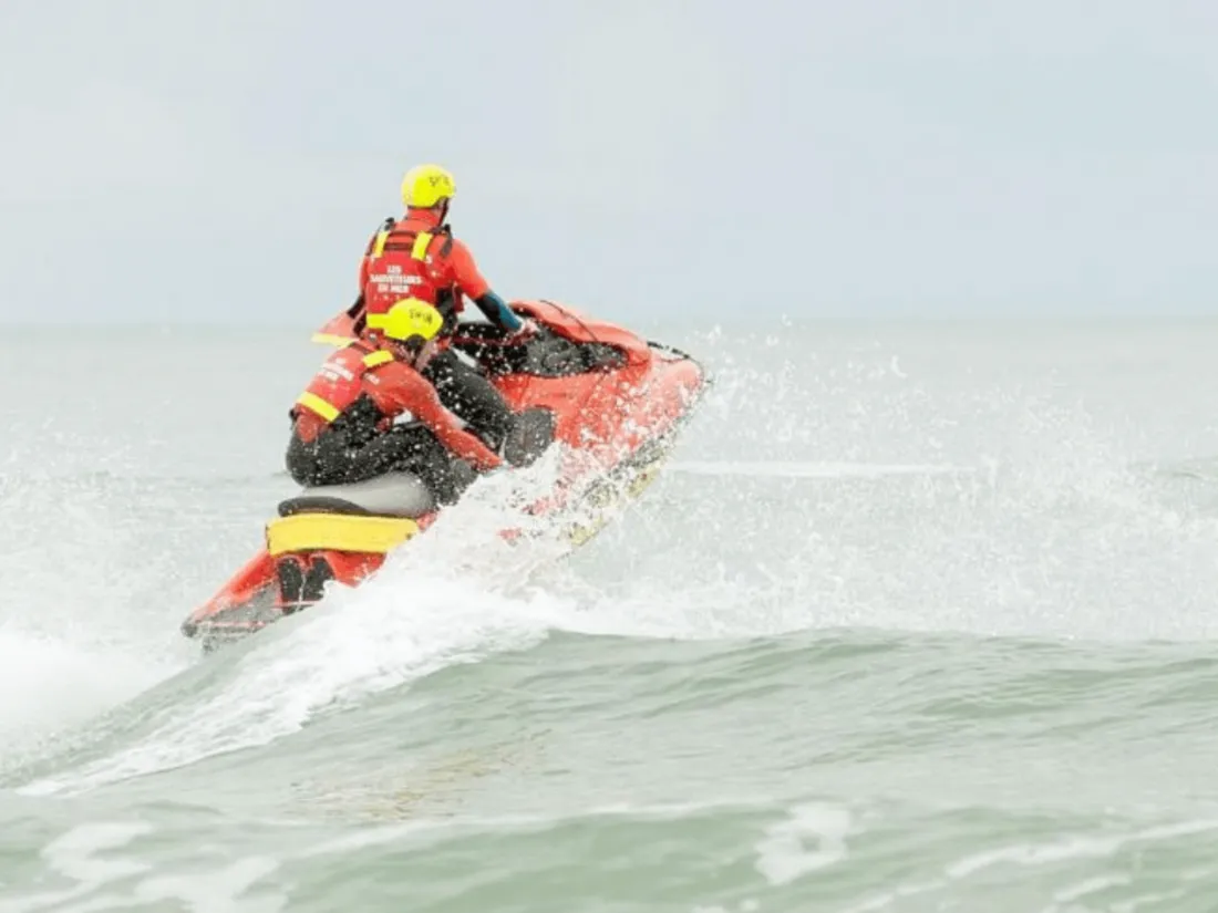 C'est un jet-ski de la SNSM qui a récupéré le pêcheur à pied, victime d'une noyade.