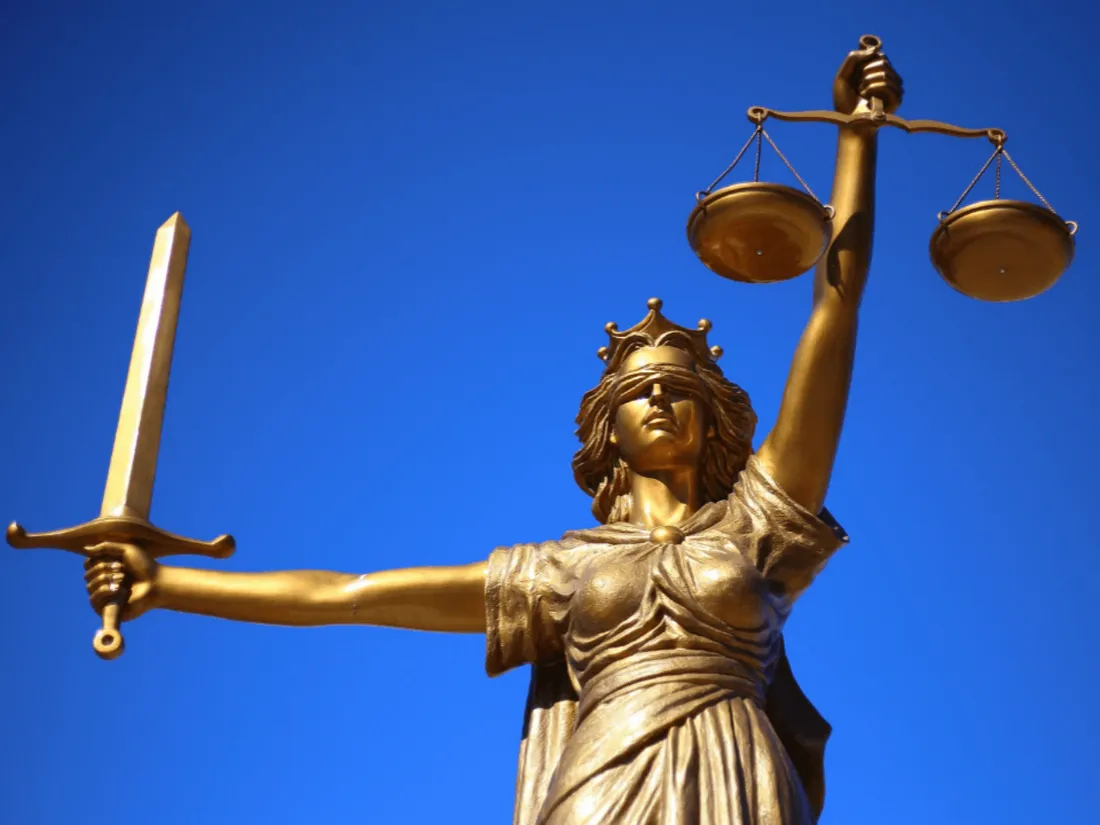 L'accusée a écopé d'une peine de prison ferme et a aussi l'obligation de se soigner.