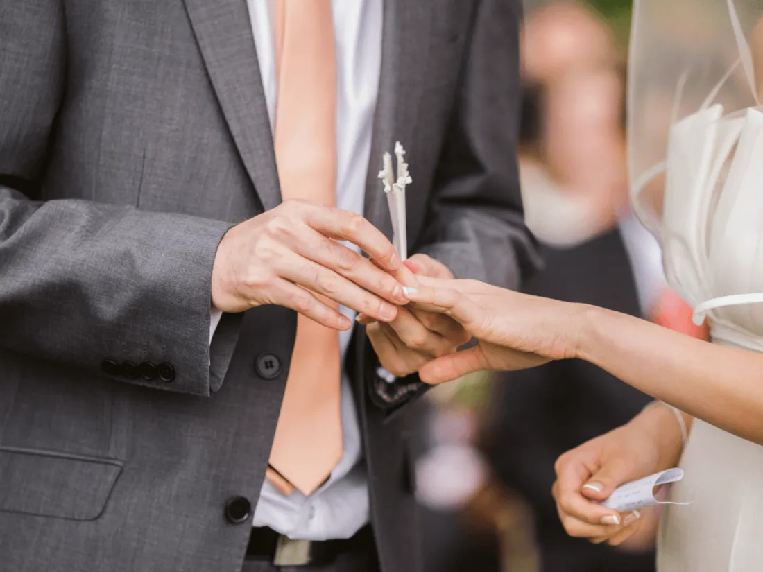 Un footballeur rate son mariage et envoie son frère à sa place
